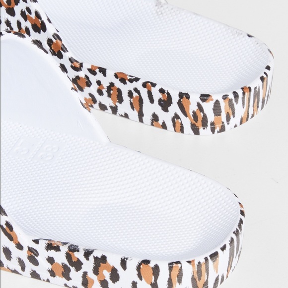 Freedom Moses Two Band Slipper Slides Sandals Shoe Leopard - Picture 3 of 5
